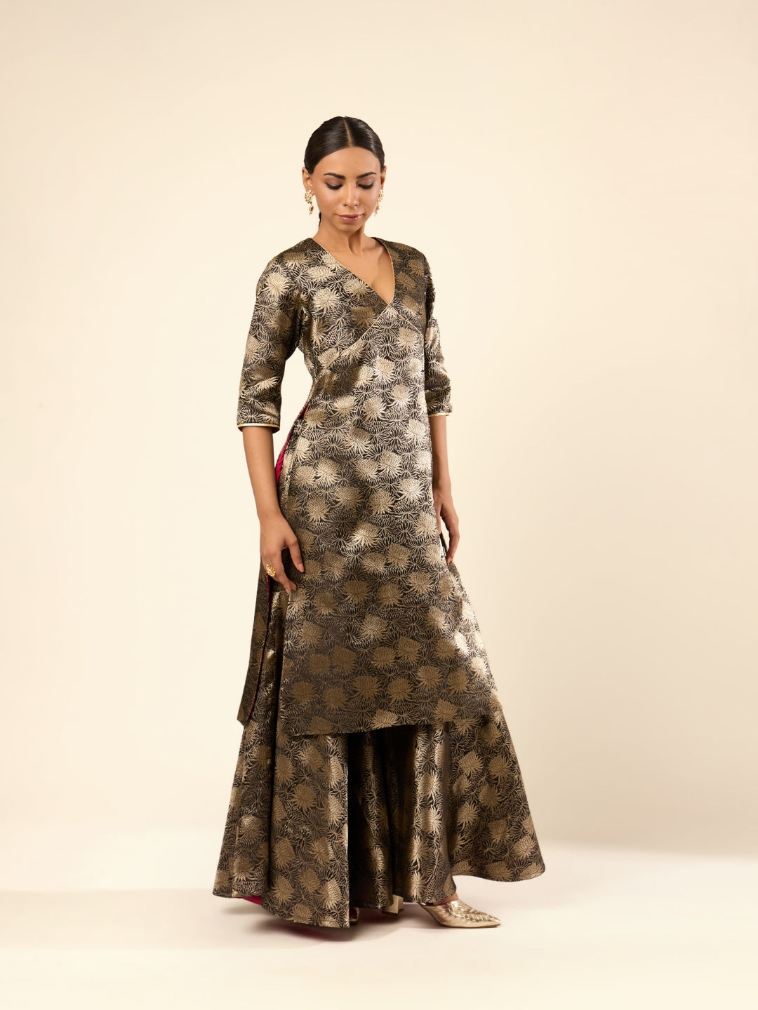 Lotus Jaal Baranasi Silk Kurta- Black