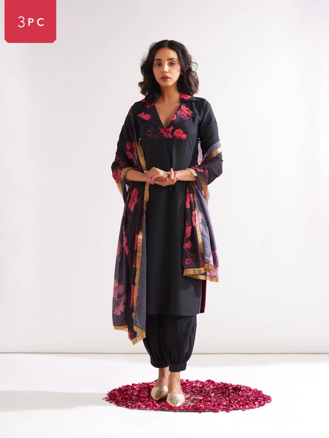 Gulmohar lapel collared straight kurta paired with pathani pants along with dupatta- Rich black
