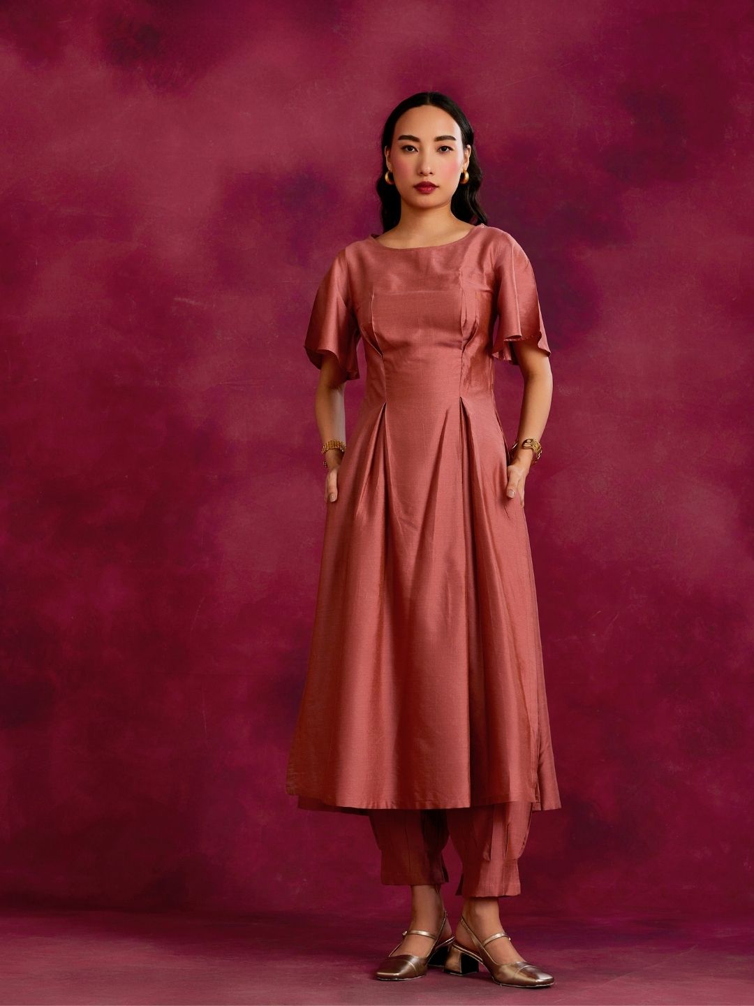 Pleated front kurta with back cut-out- Rose brown