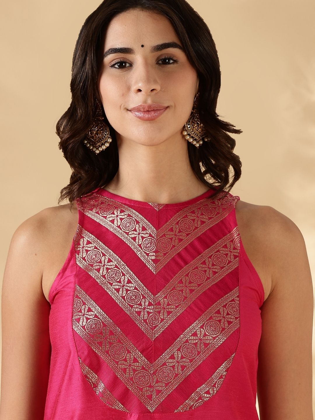 Banarasi zari Yoke high-low kurta with Fuschia pink pathani pants