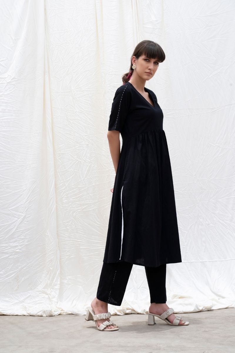 Midnight-Black Mangalgiri Cotton U-Waistline Kurta