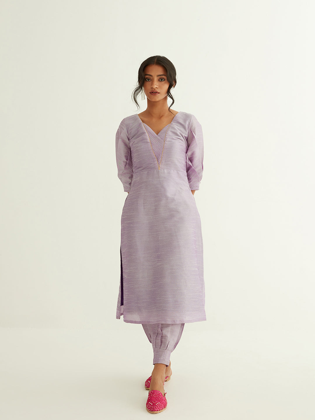 Straight banarasi kurta with pleated sleeves with pleated pants