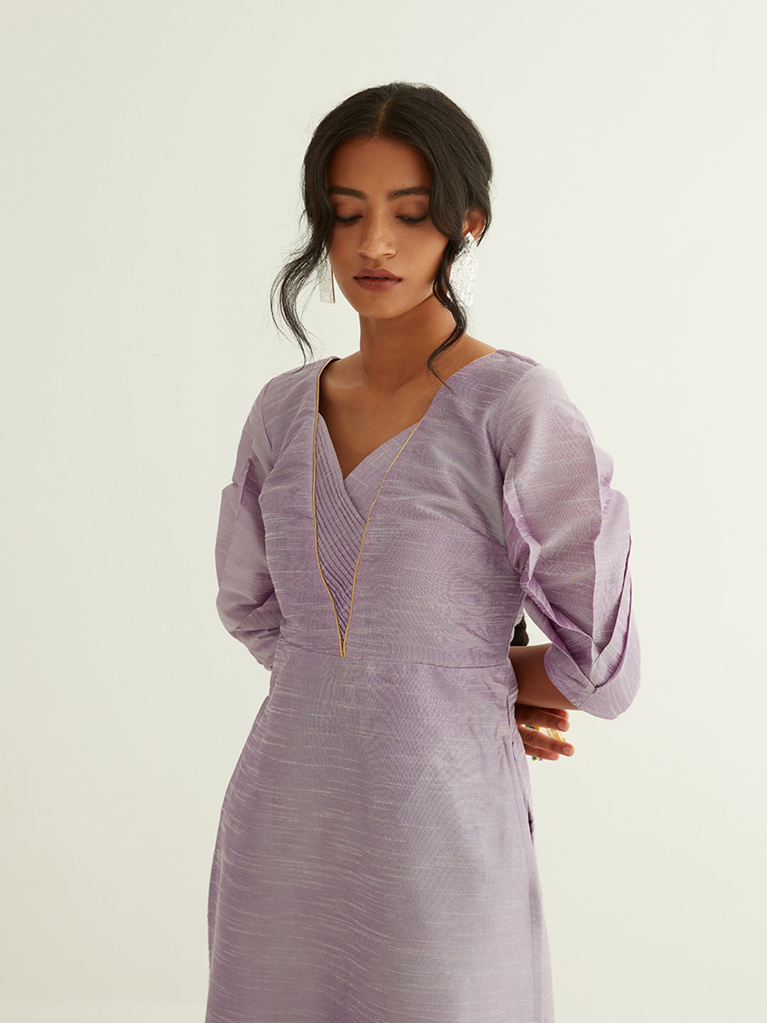 Straight banarasi kurta with pleated sleeves with pleated pants