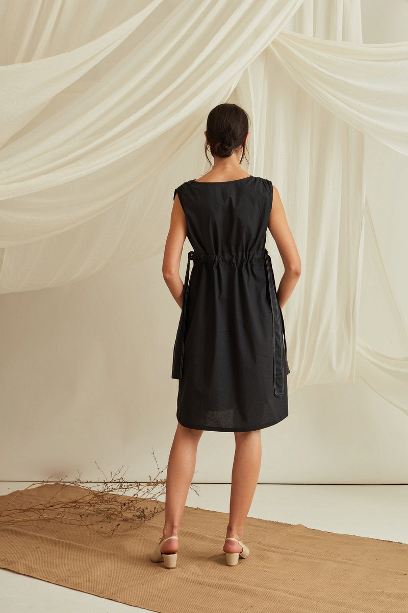 Adjustable tie-up belt cotton poplin dress-Midnight Black