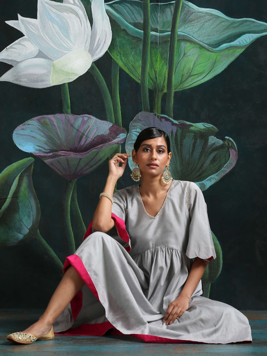 Grey Banarasi Scallop Sleeves kurta