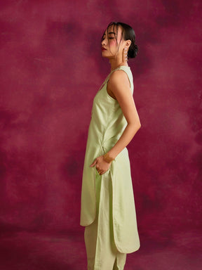 High-low hem kurta with pleated zari yoke Set- Pistachio green