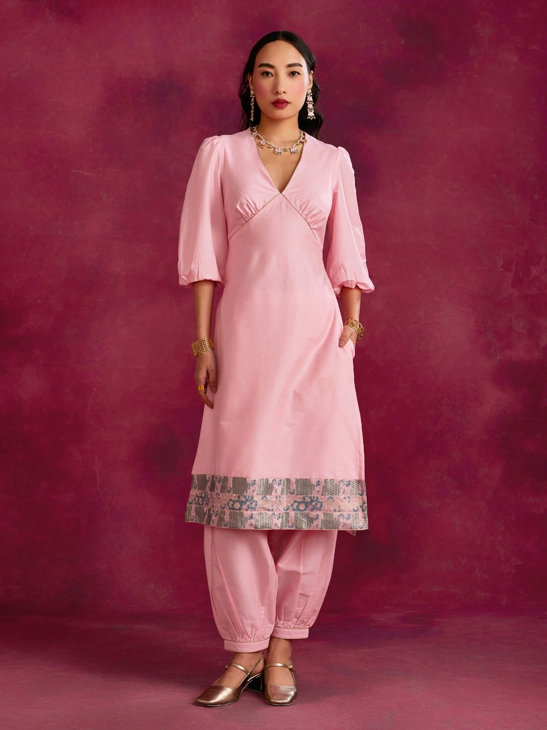 Back tie-up kurta with zari border hem- Sakura pink