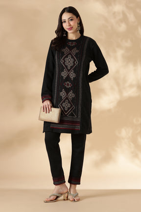 Black Geometric Motif Panel kurta Pant set