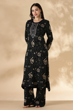 Rosette Pattern Woolen Kurta Pant Set