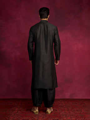 Loop buttons closure kurta- Rich Black