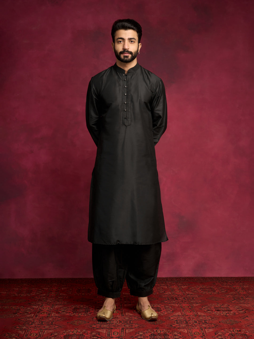 Loop buttons closure kurta paired with pathani pants - Rich Black