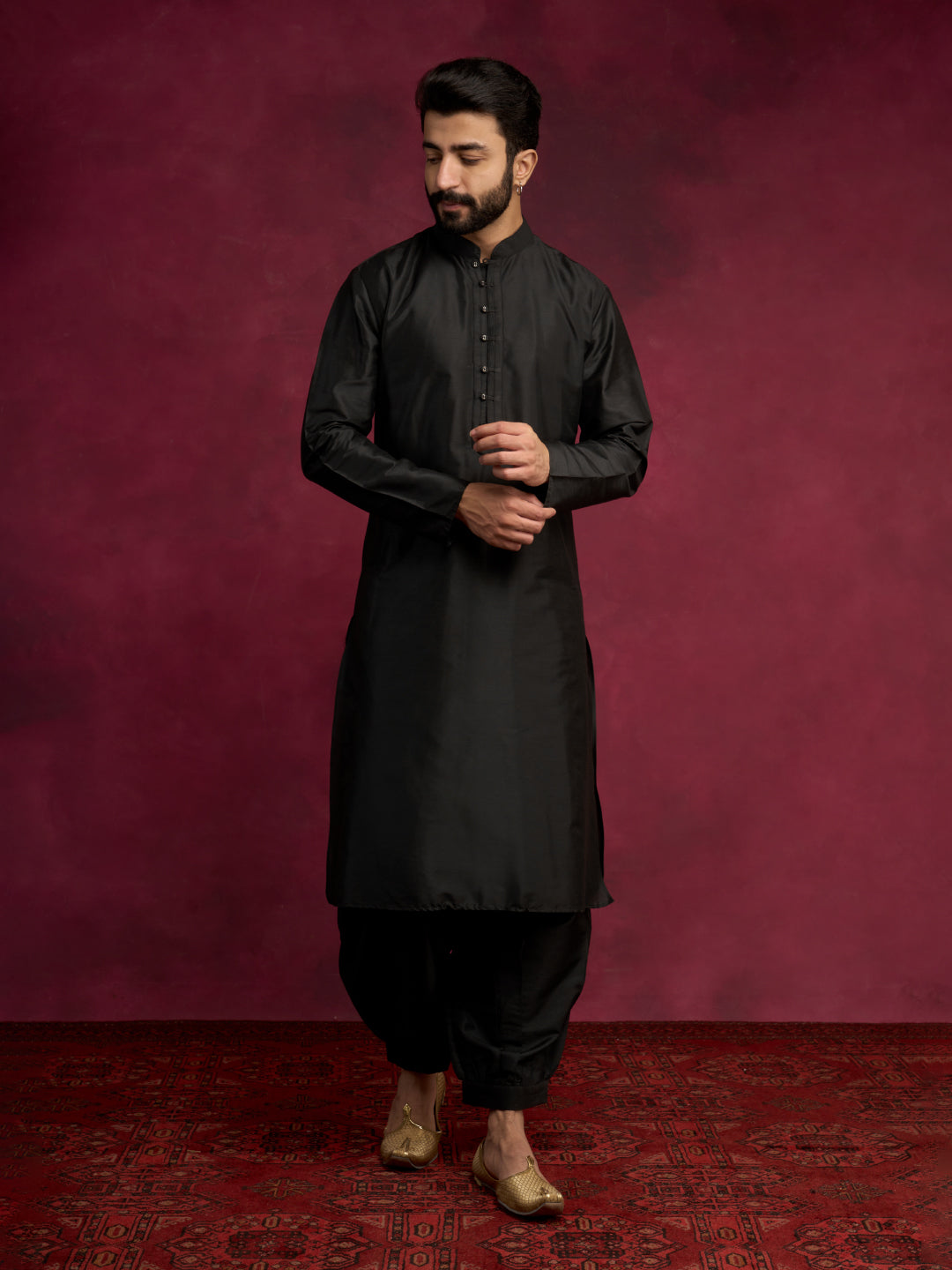 Loop buttons closure kurta- Rich Black