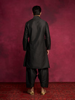 Cowl-draped asymmetric kurta Set - Rich black