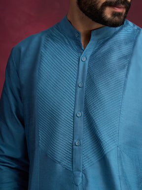 Pintuck neck yoke side panel kurta paired with straight pants - Ocean blue