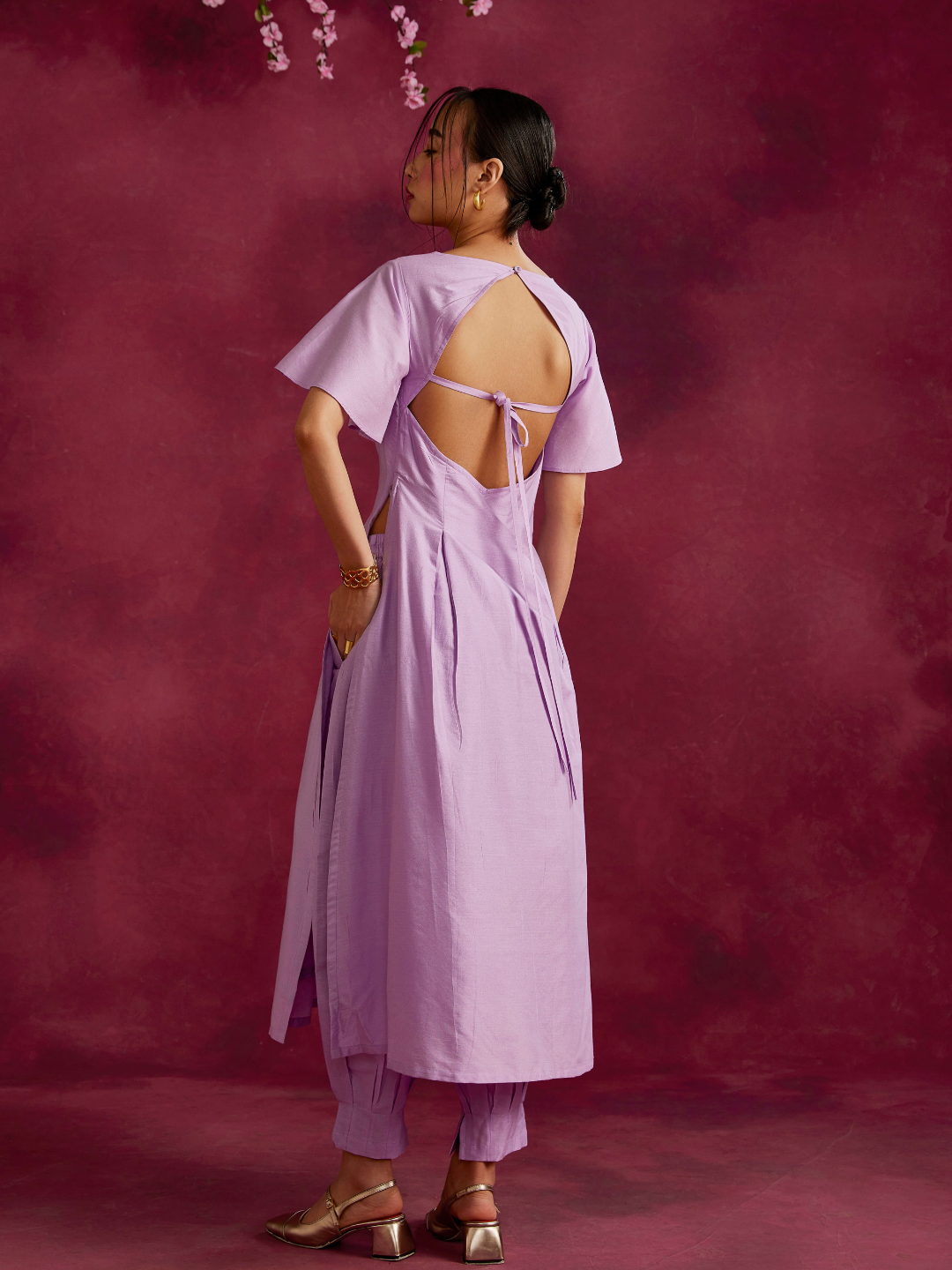 Pleated front kurta with back cut-out- Lavender