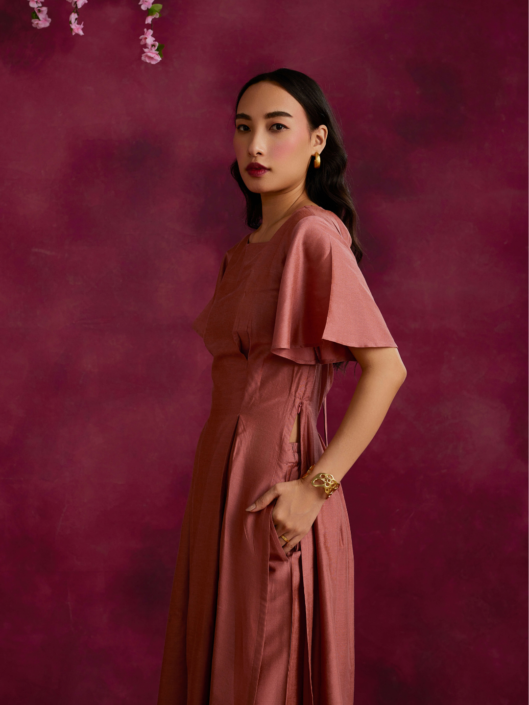 Pleated front kurta with back cut-out- Rose brown