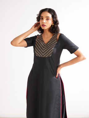 Shoulder cut-out kurta highlighted with gota patti yoke- Rich black
