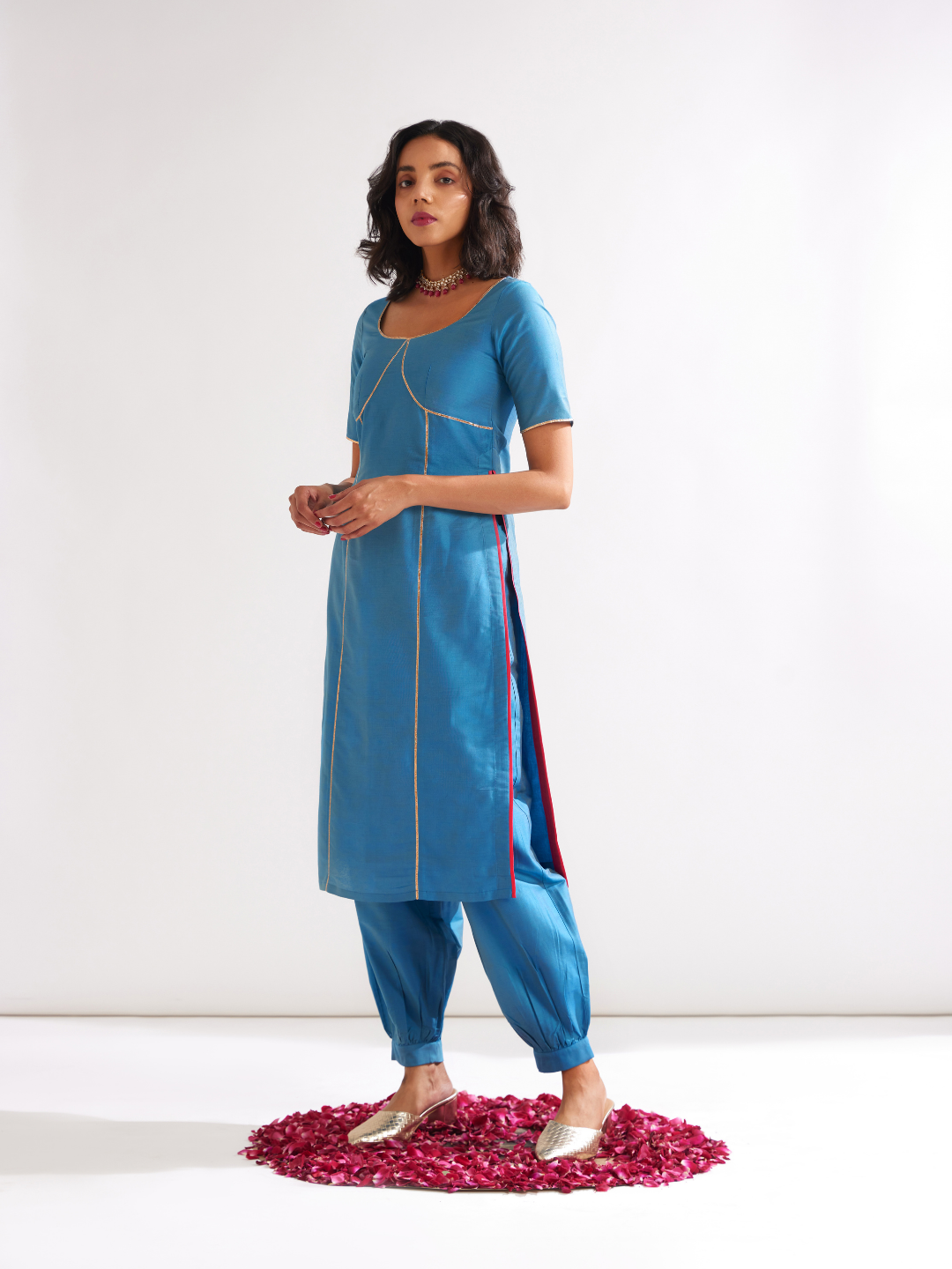 Scoop neckline kurta outlined with gota patti-  Blue