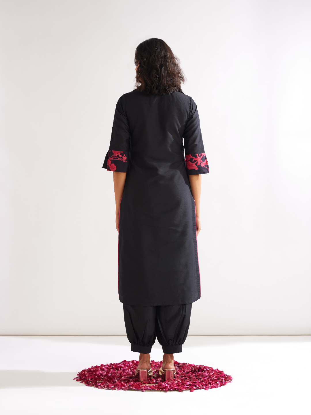 Gulmohar lapel collared straight kurta- Rich black