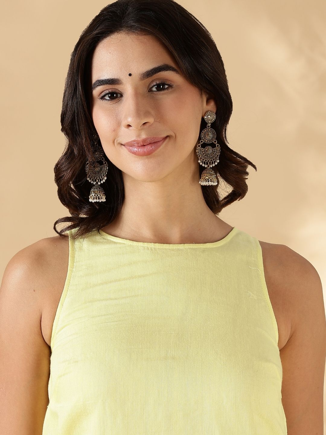 Solid sleeveless kurta