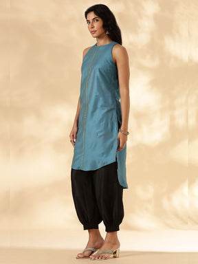 Peacock Blue High-low halter neck Kurta with contrast piping