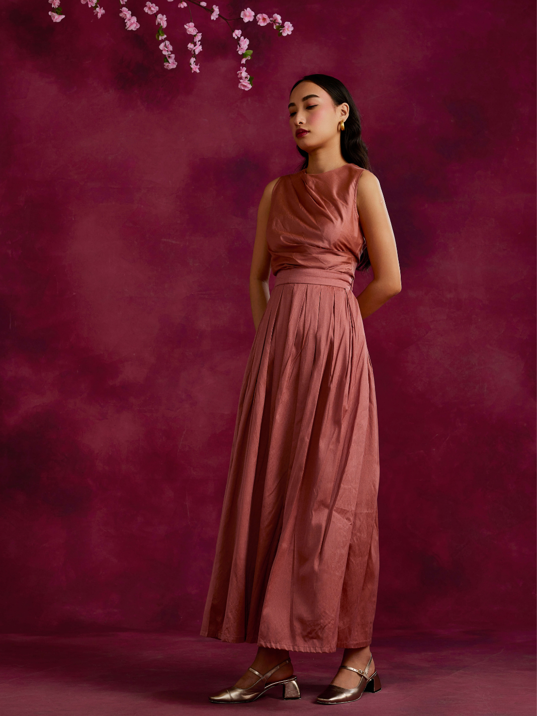 Box pleated maxi skirt with belt tie-up- Rose brown