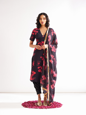 Gulmohar-printed dupatta adorned with gota lace- Rich black