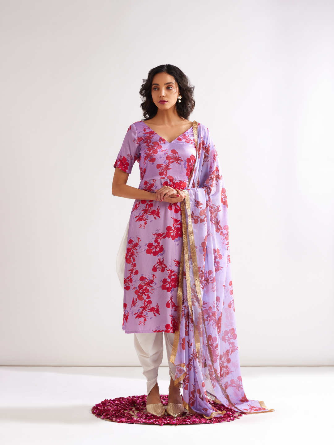 Gulmohar-printed dupatta adorned with gota lace- Lavender