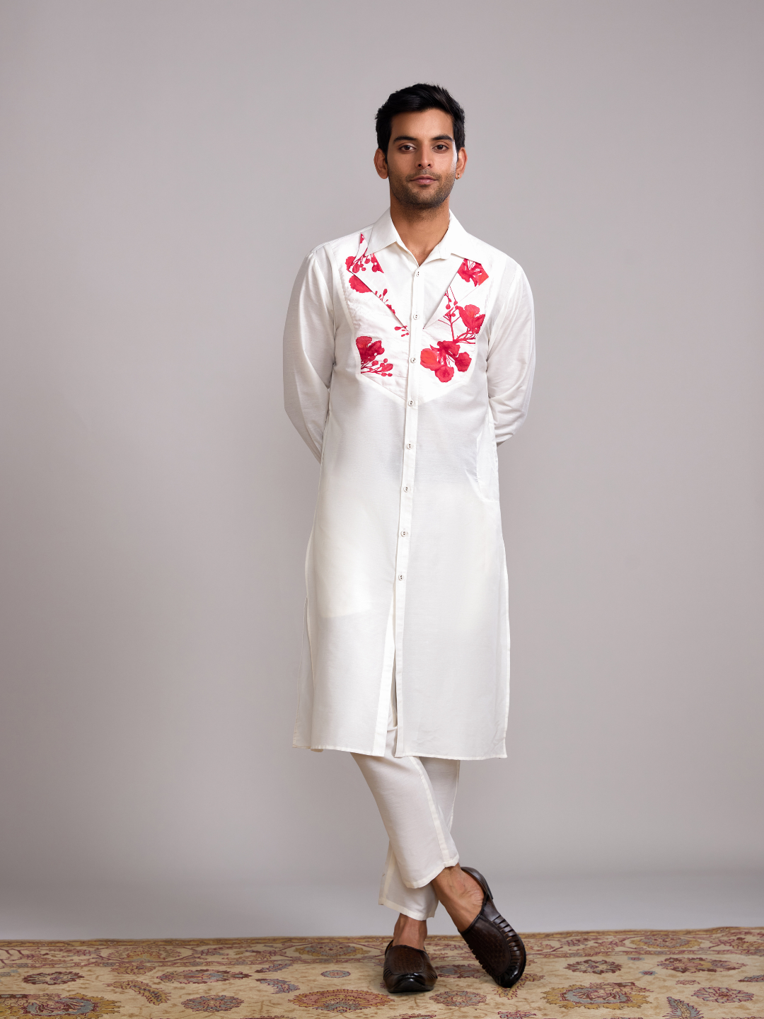 Gulmohar Classic collar straight kurta paired with Straight pants- Ivory