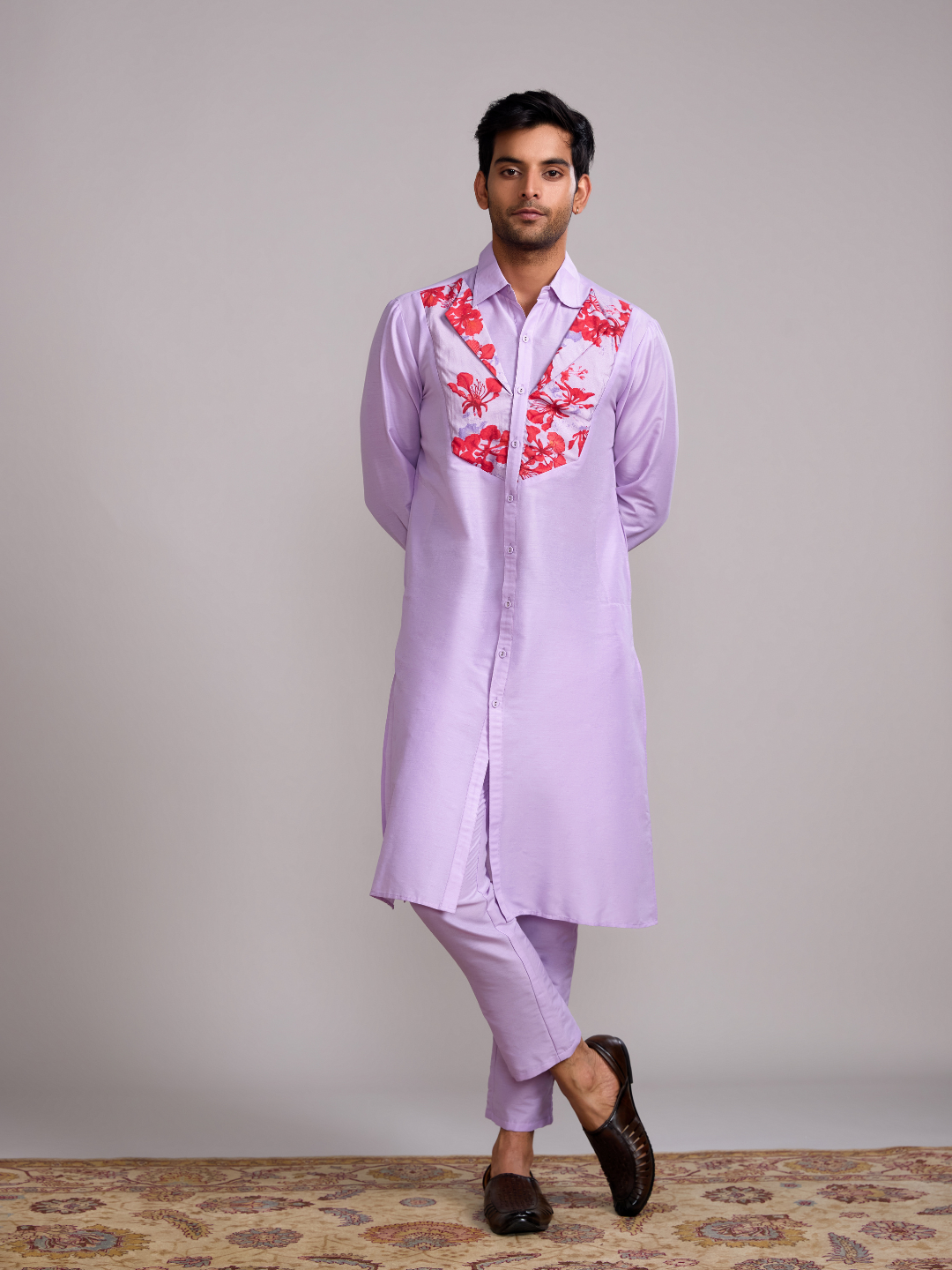 Gulmohar Classic collar straight kurta paired with straight pants- Lavender