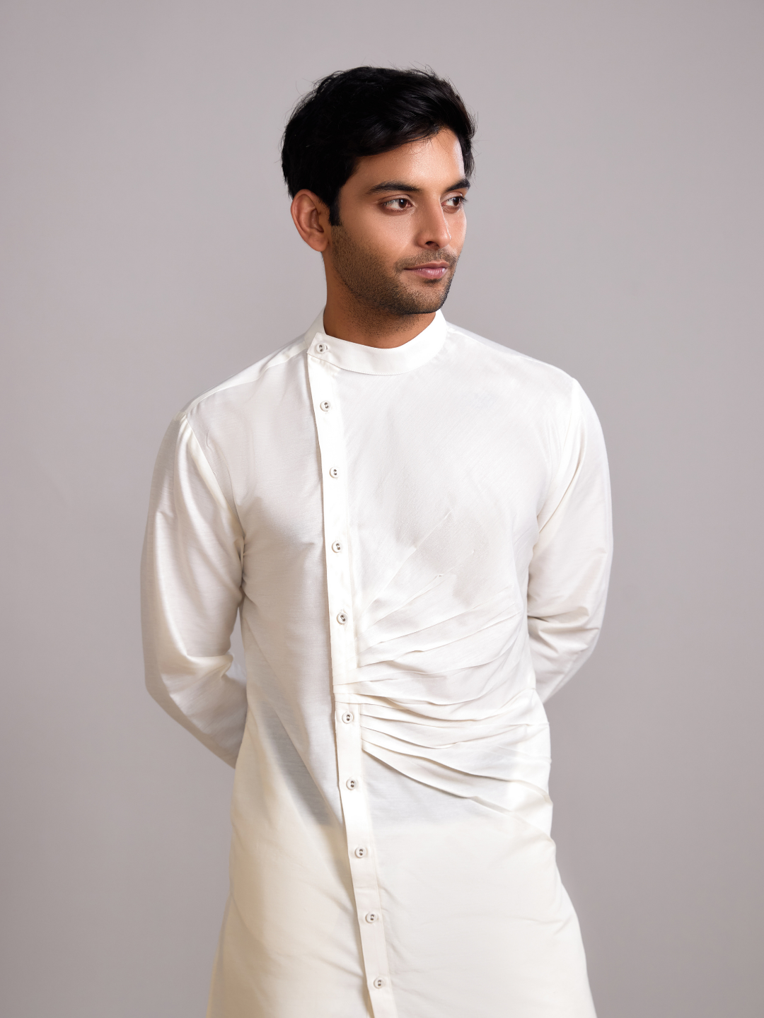 Mandarin collar front pleats straight kurta paired with straight pants- Ivory