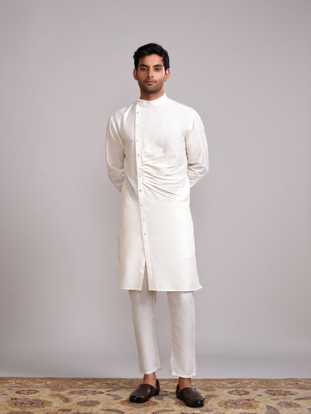 Mandarin collar front pleats straight kurta- Ivory