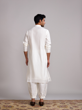 Pintuck neck yoke straight kurta- Ivory