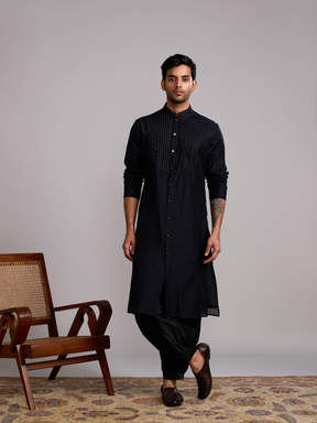 Pintuck neck yoke straight kurta-Rich black