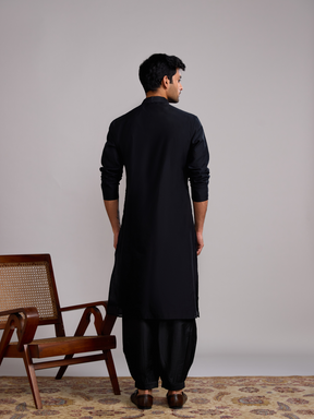 Pintuck neck yoke straight kurta-Rich black