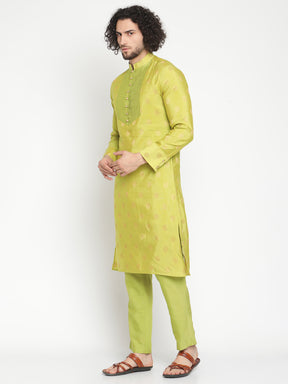 Men Macaw Green Banarasi Kurta With  Space Tucked Yoke