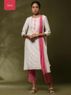 Embroidered 3pc kurta set- offwhite