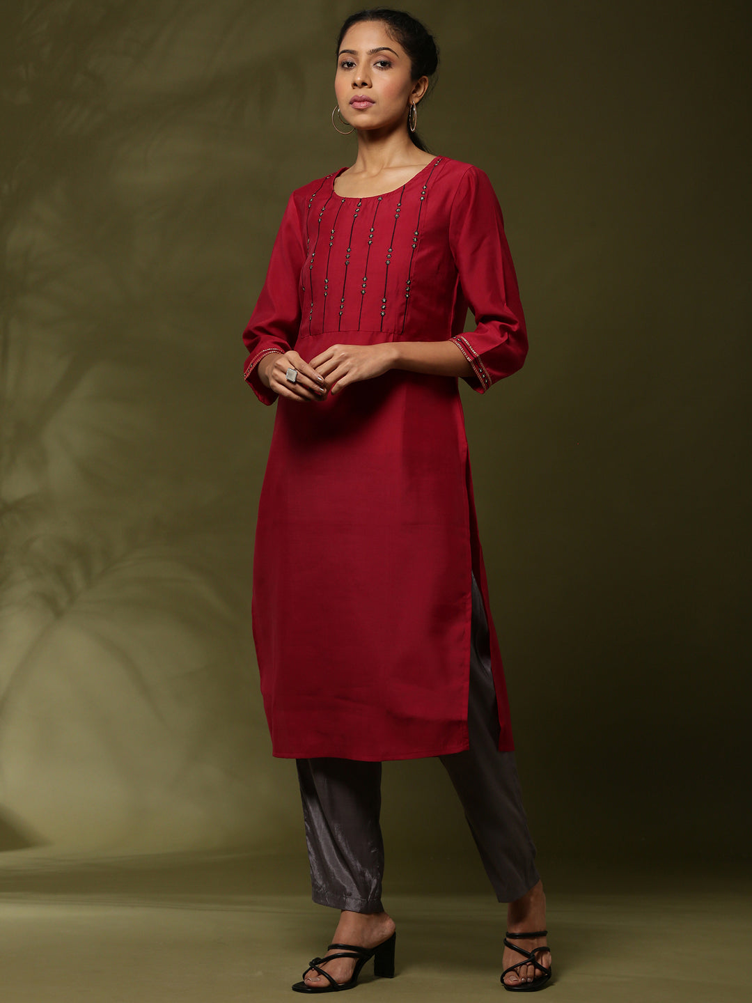 Embroidered 3pc kurta set with cvontrast color pant and dupatta-