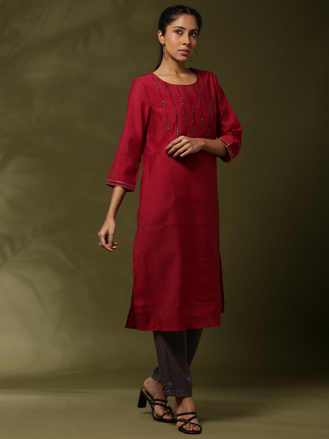 Embroidered 3pc kurta set with cvontrast color pant and dupatta-