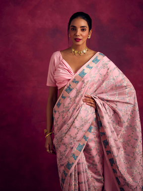 Banarasi sakura checks woven zari saree-Sakura pink