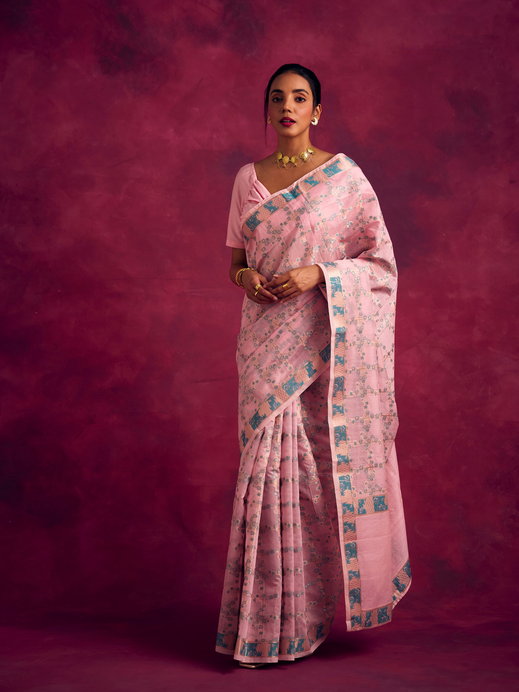 Banarasi sakura checks woven zari saree-Sakura pink