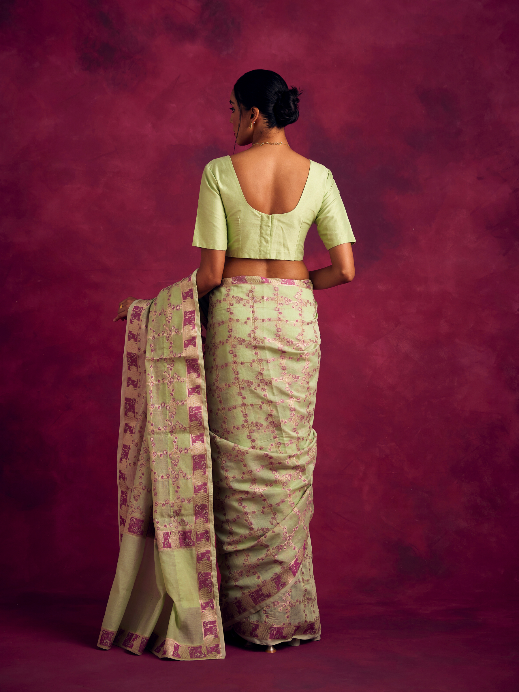 Banarasi sakura checks woven zari saree-  Pistachio green