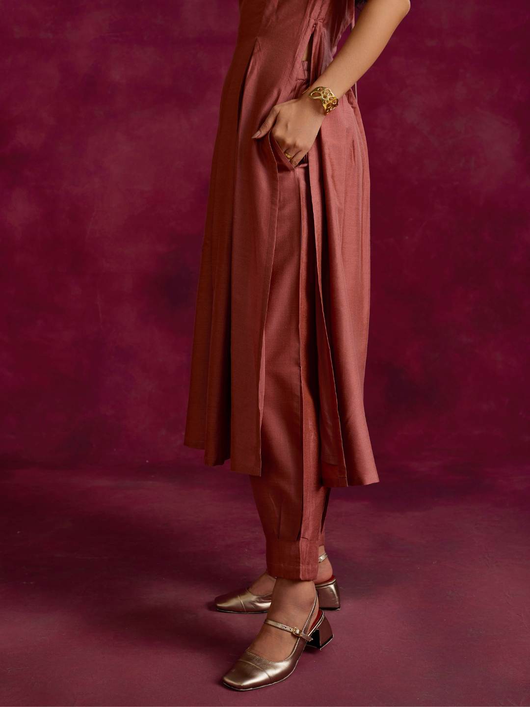 Pleated front with back cut out Kurta Set- Rose brown
