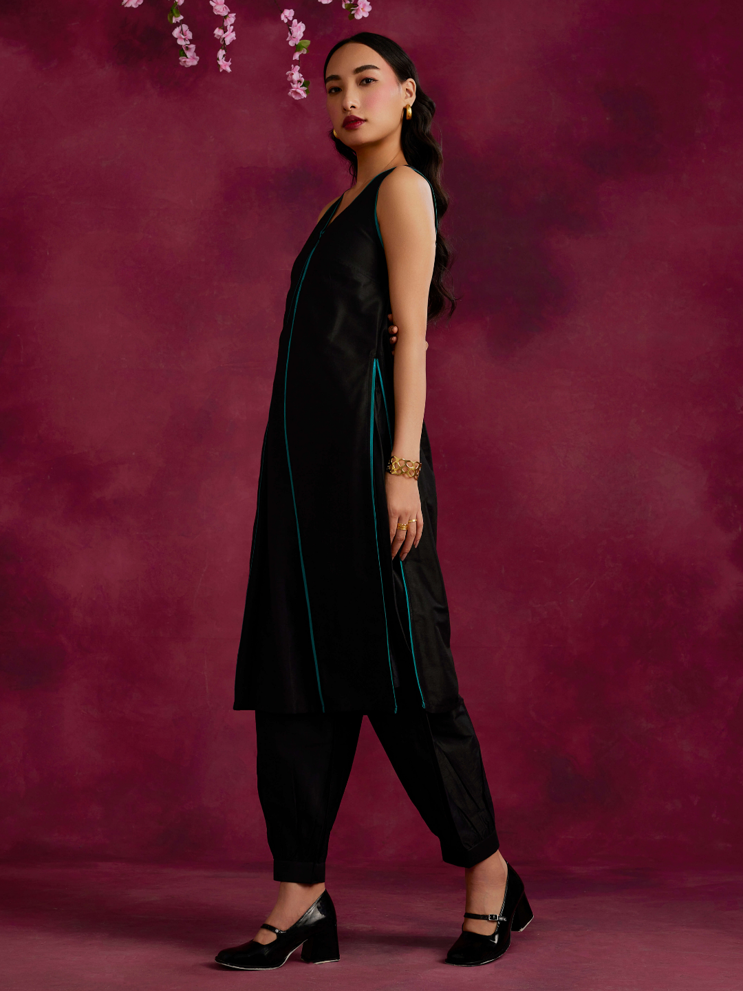 Inverted pleat front kurta with back tie-up paired with pathani pants- Black
