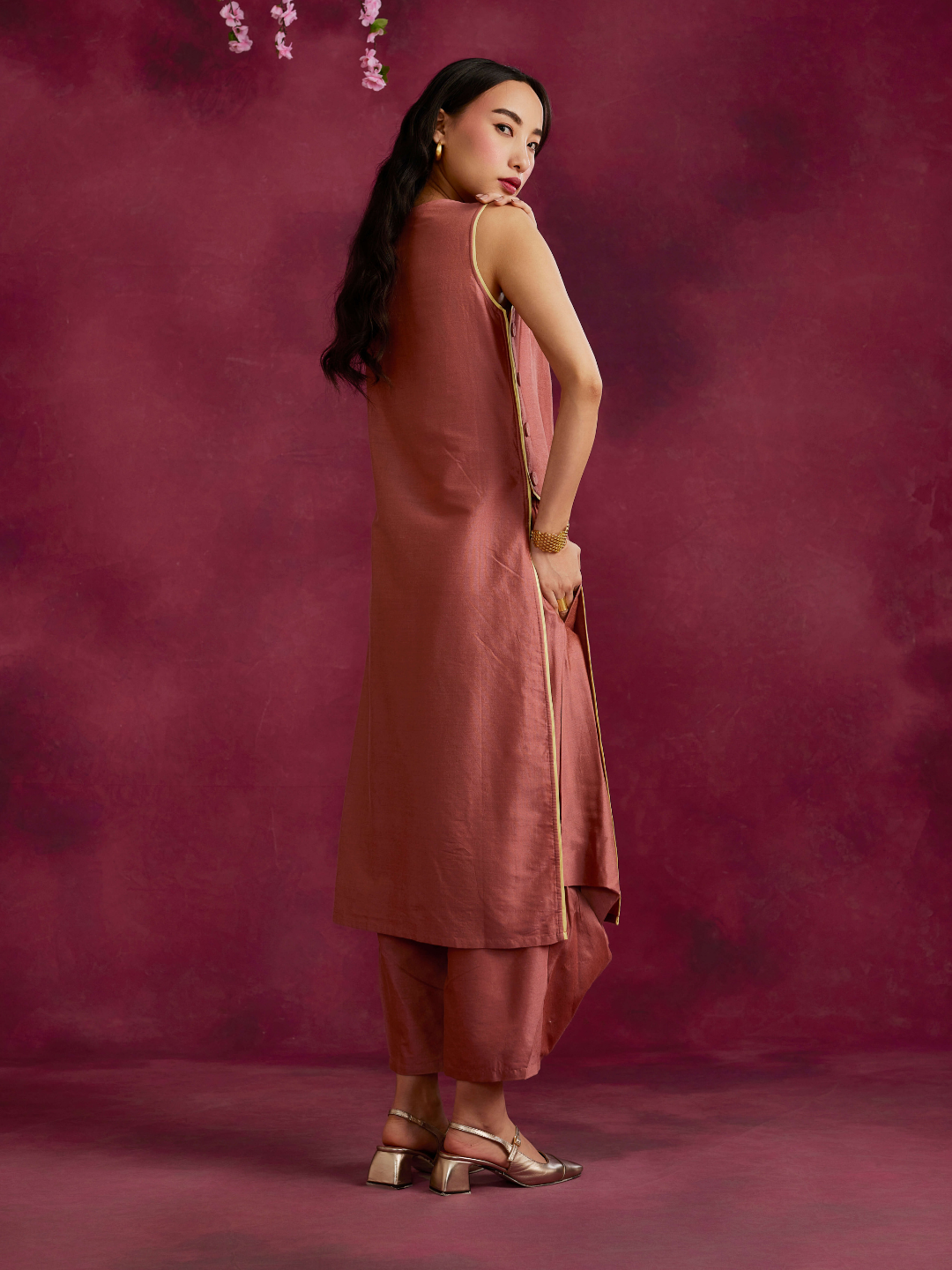 Pleated front & side-buttoned kurta Set - Rose brown