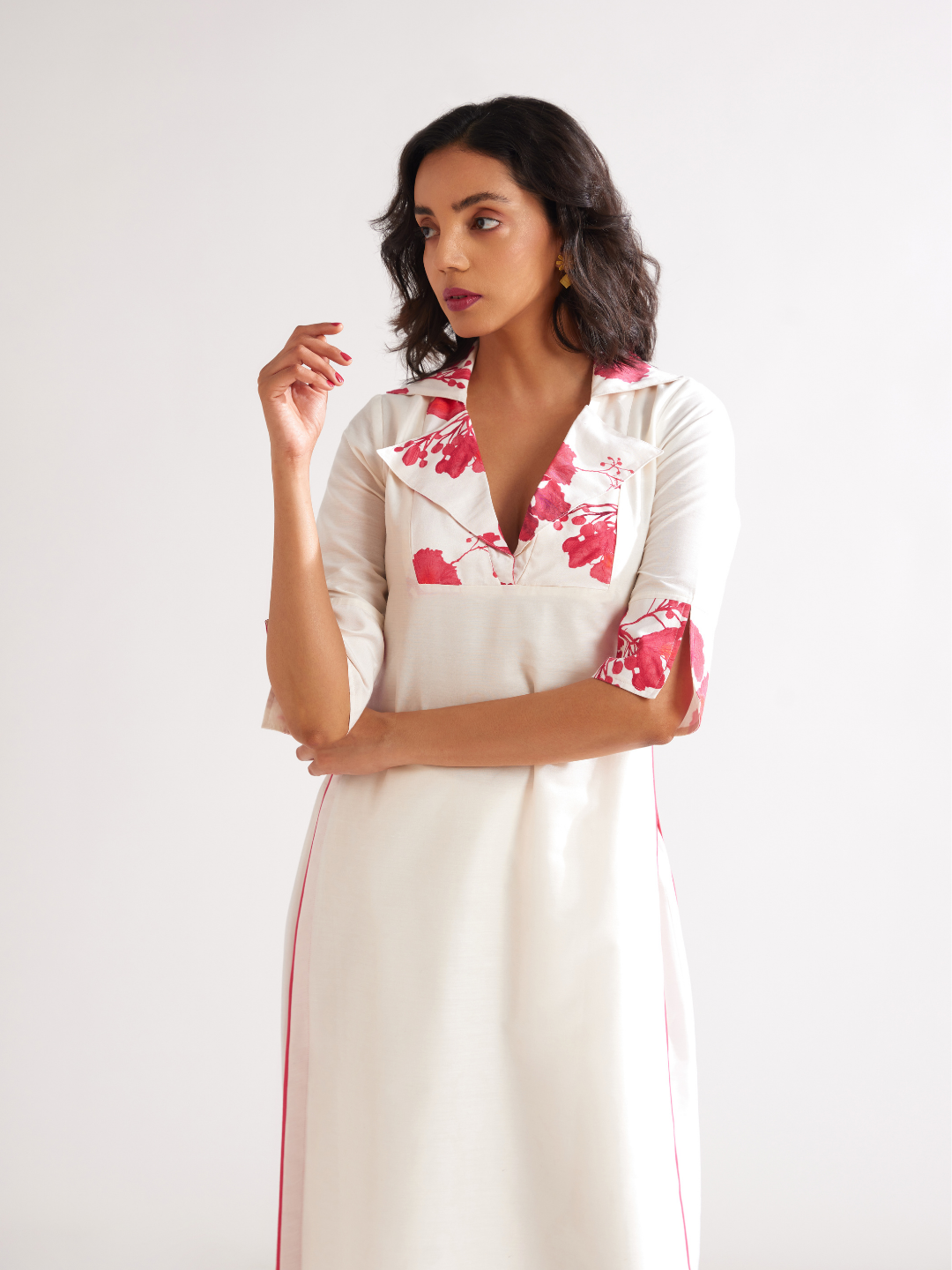 Gulmohar lapel collared straight kurta paired with pathani pants- Ivory