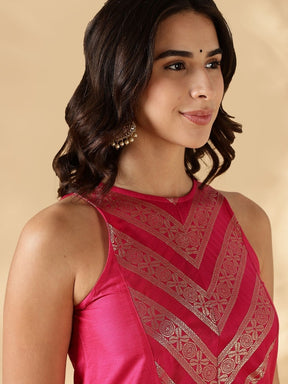 Banarasi zari Yoke high-low kurta with Fuschia pink pathani pants
