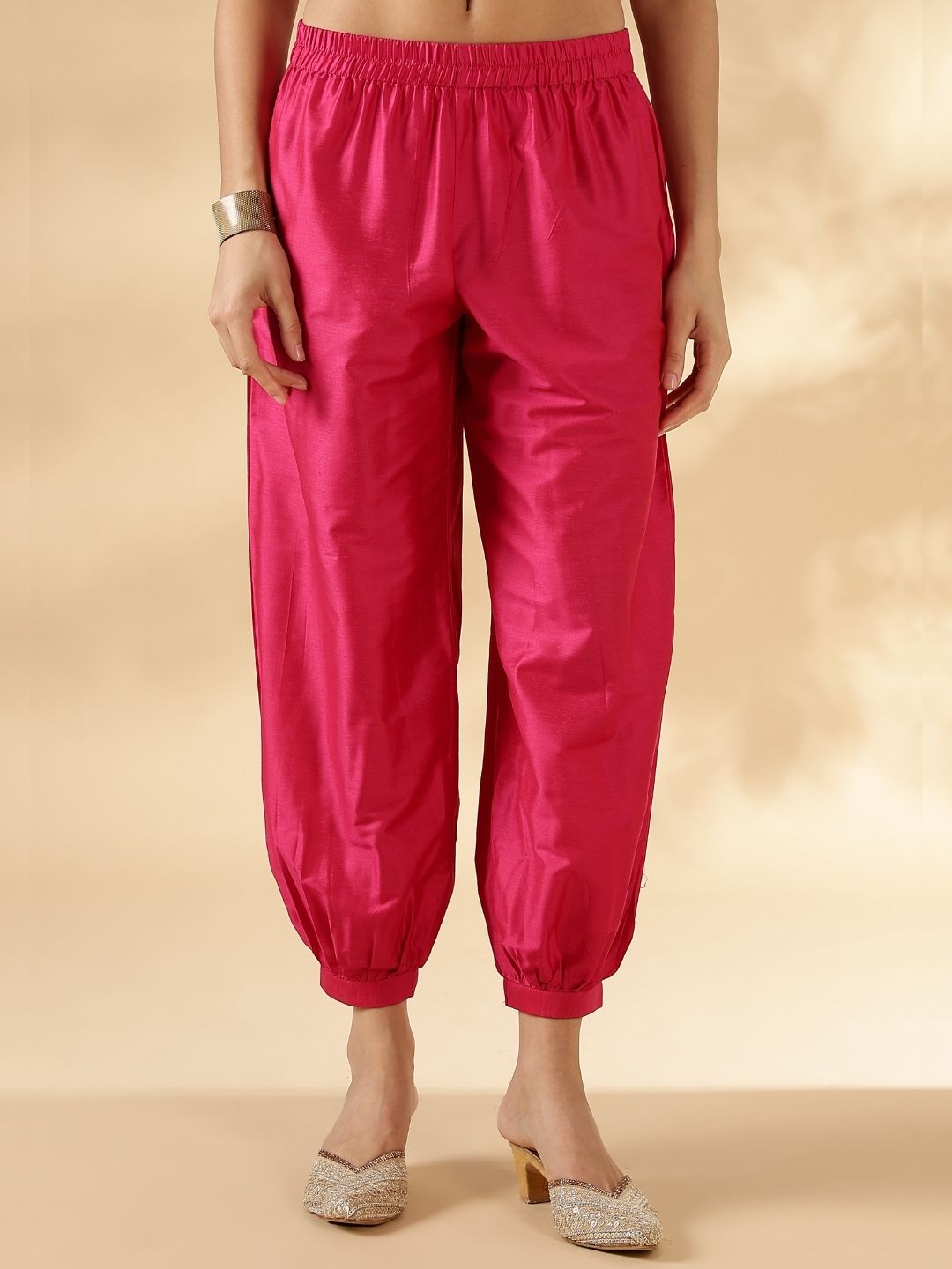 Banarasi zari Yoke high-low kurta with Fuschia pink pathani pants