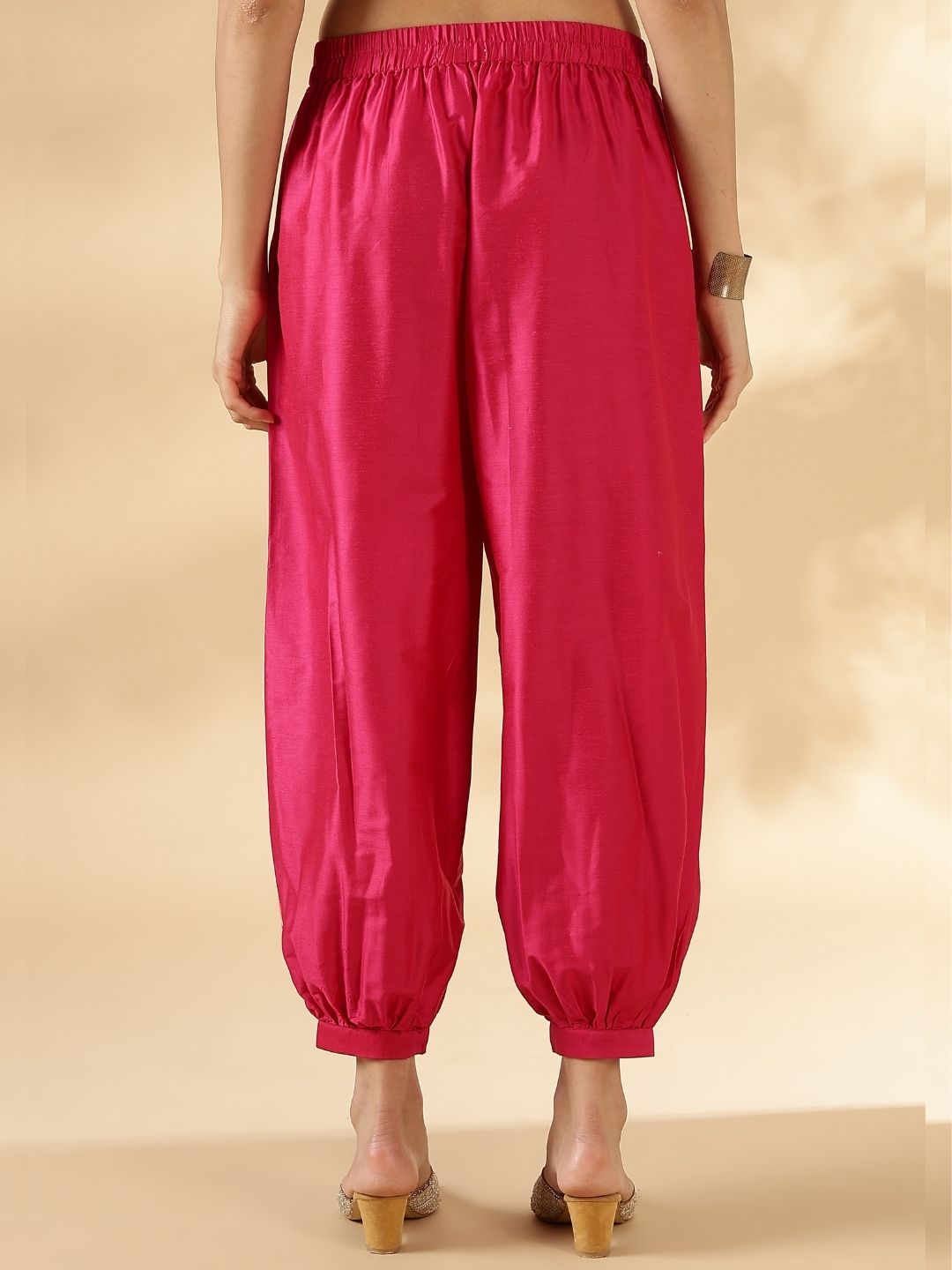 Banarasi zari Yoke high-low kurta with Fuschia pink pathani pants