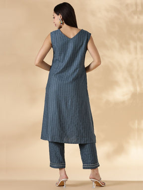 V Neck Textured Kurta pant set with delicate lace detailings